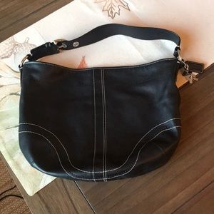Black coach hobo